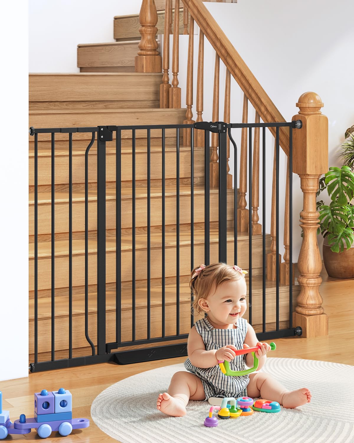 Auto-Close Pressure Mounted Pet Gate